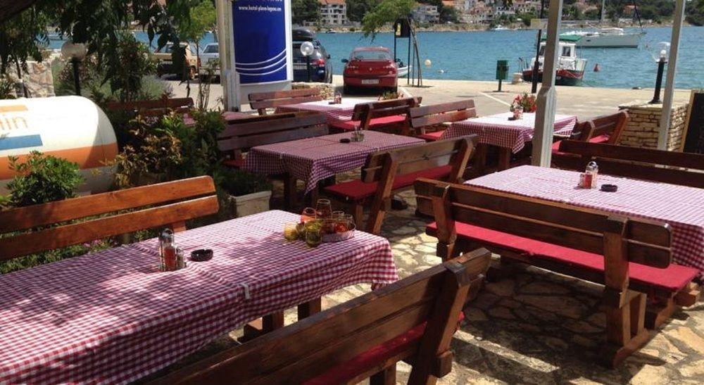 Hotel Plava Laguna Tisno Extérieur photo